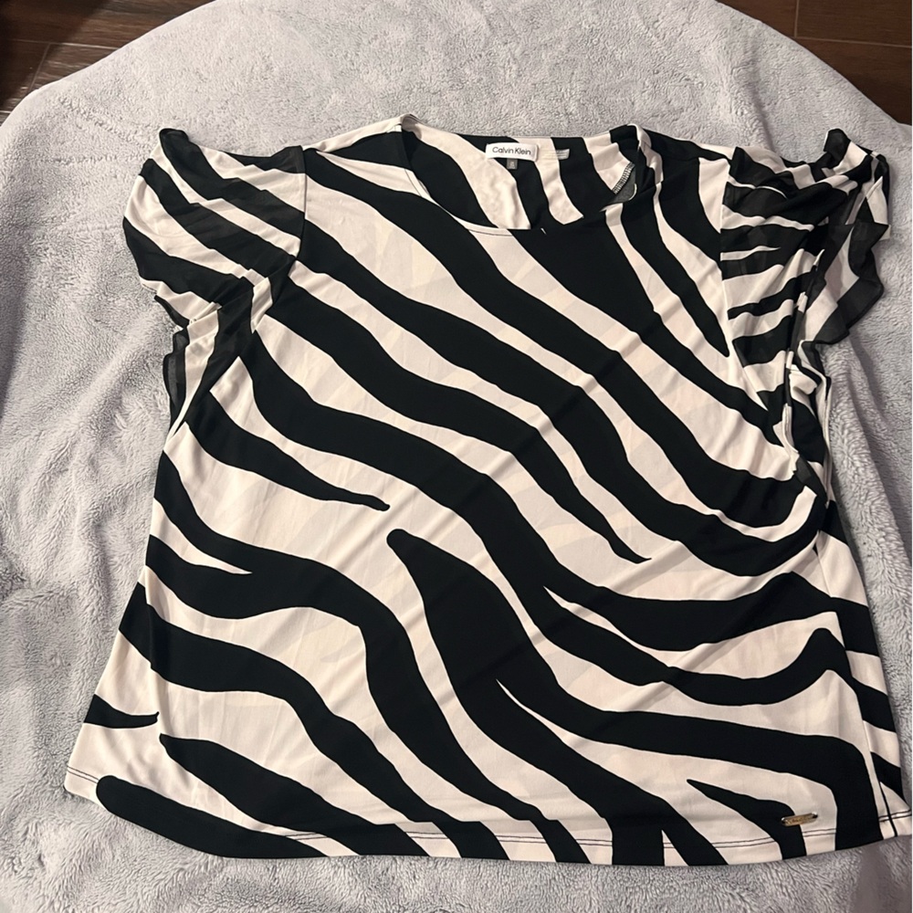 Calvin Klein Black and White Zebra Blouse NWOT